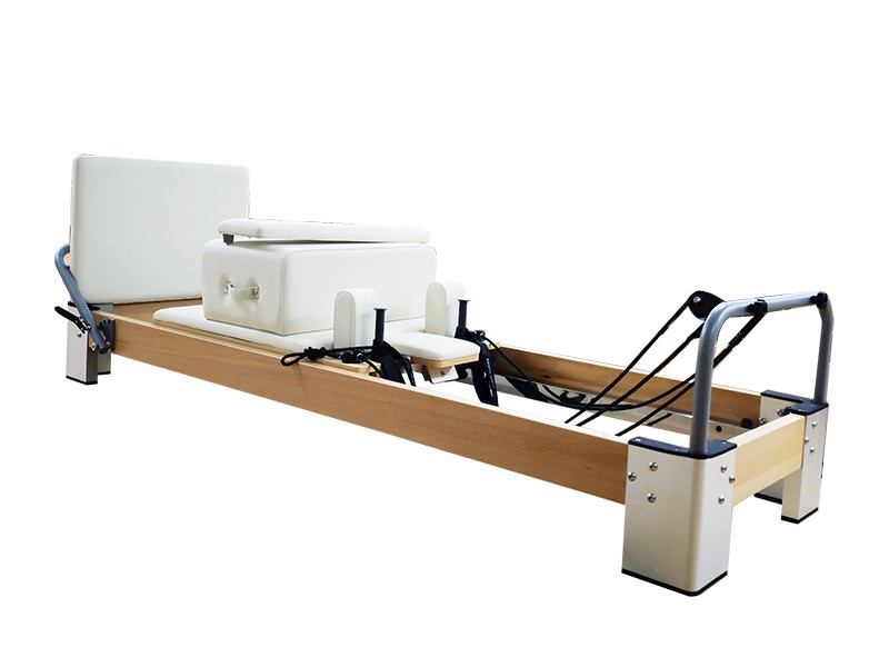 Maple Metal-Leg Reformer — A066