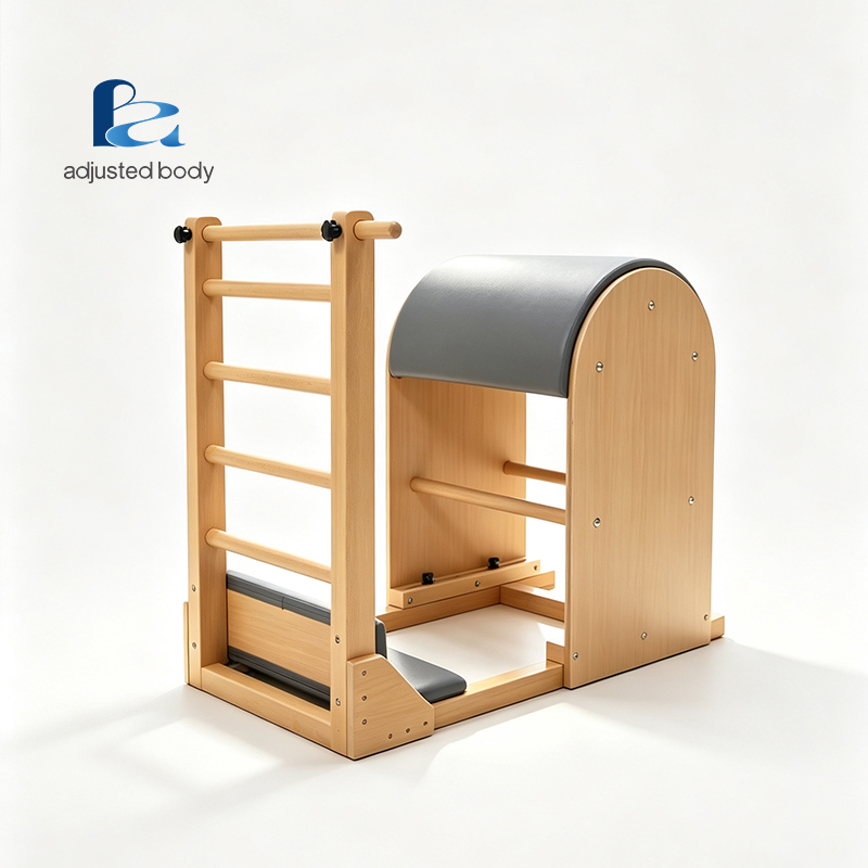 Beech Barrel & Metal Ladder — 白底