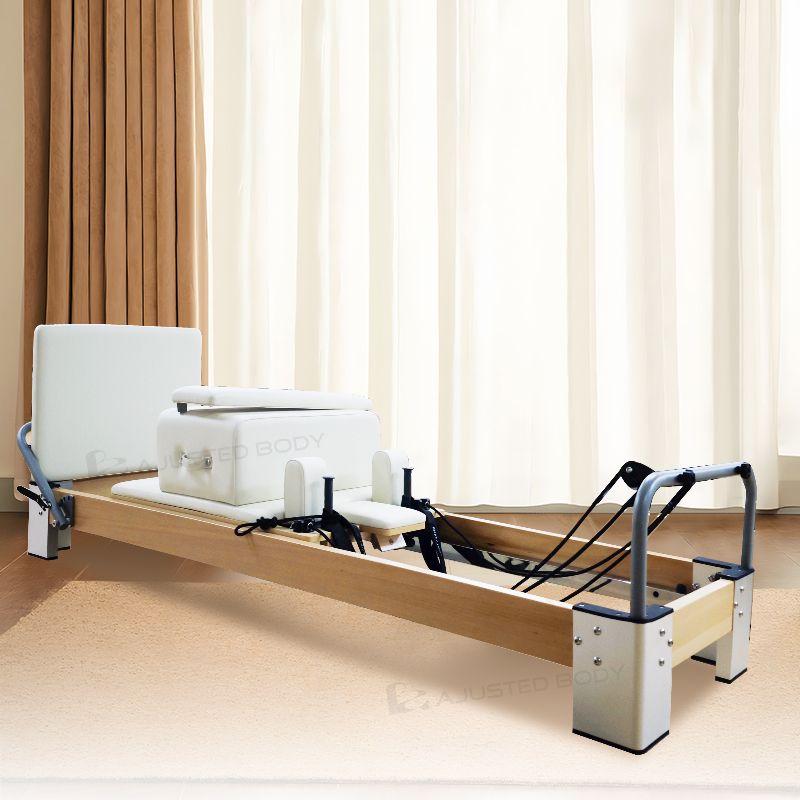 Maple Metal-Leg Reformer — 1 3