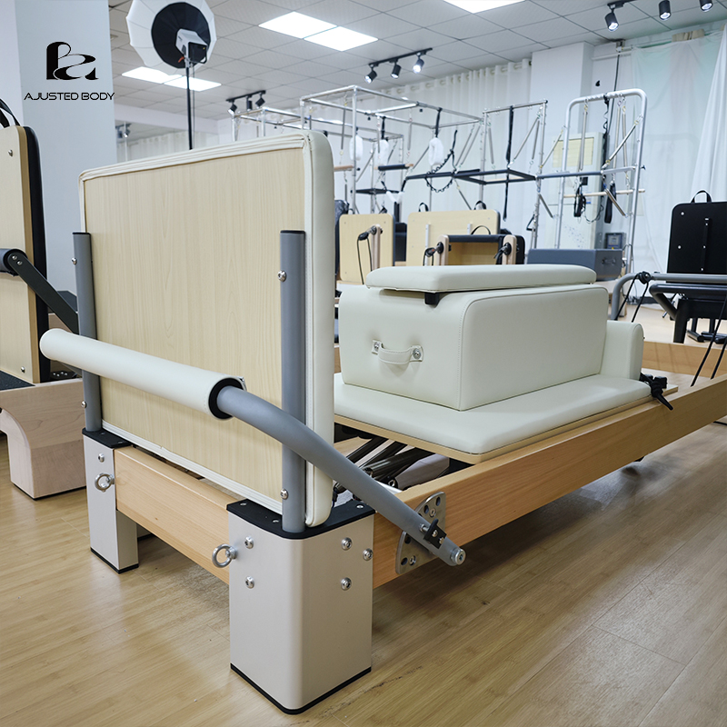Maple Metal-Leg Reformer — 3