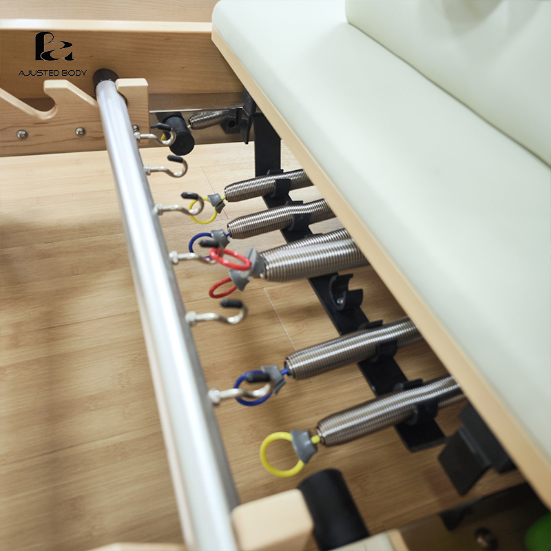 Maple Metal-Leg Reformer — 4